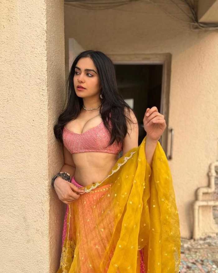 adah sharma 16
